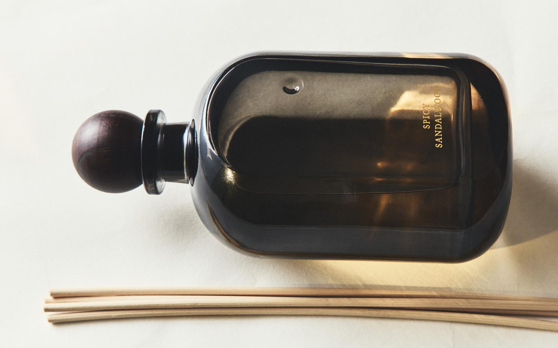 (480 ML) MIKADO-ERAKO AIRE-GOZAGARRIA, SPICY SANDALWOOD