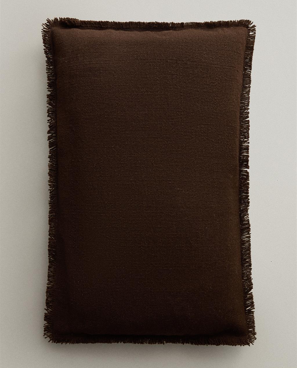 CUSHION 01