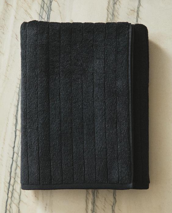 PESHQIR BANJE ME THURJE “RICE STITCH”