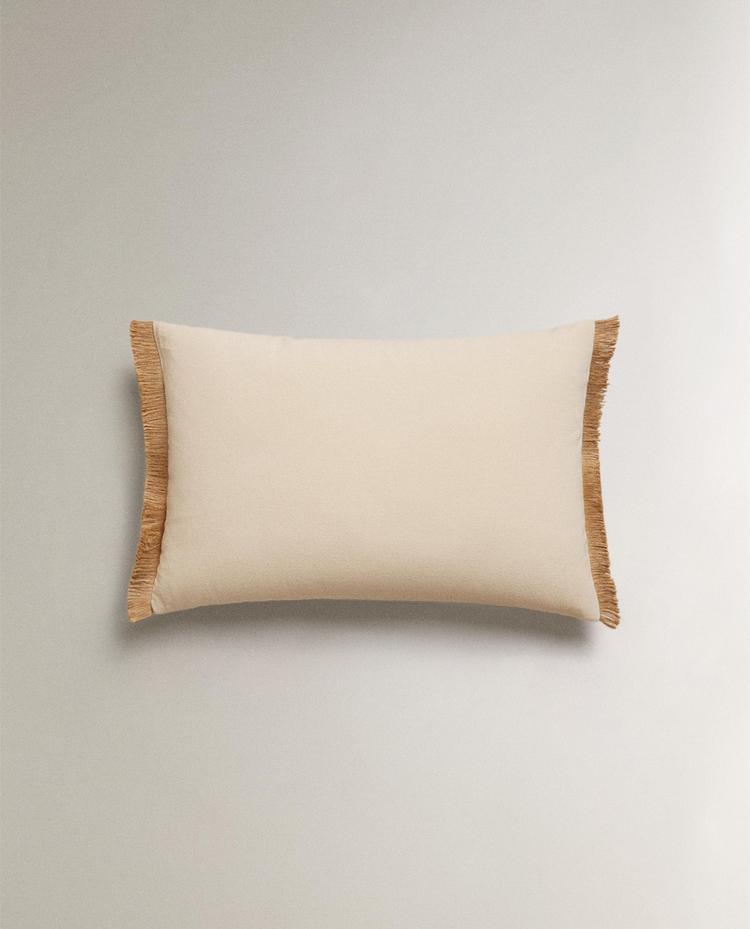 CUSHION COVER WITH JUTE FRINGING