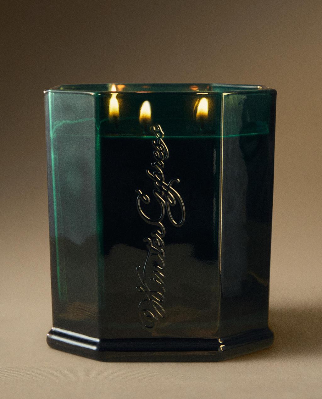 (550 G) WINTER CYPRESS SCENTED CANDLE