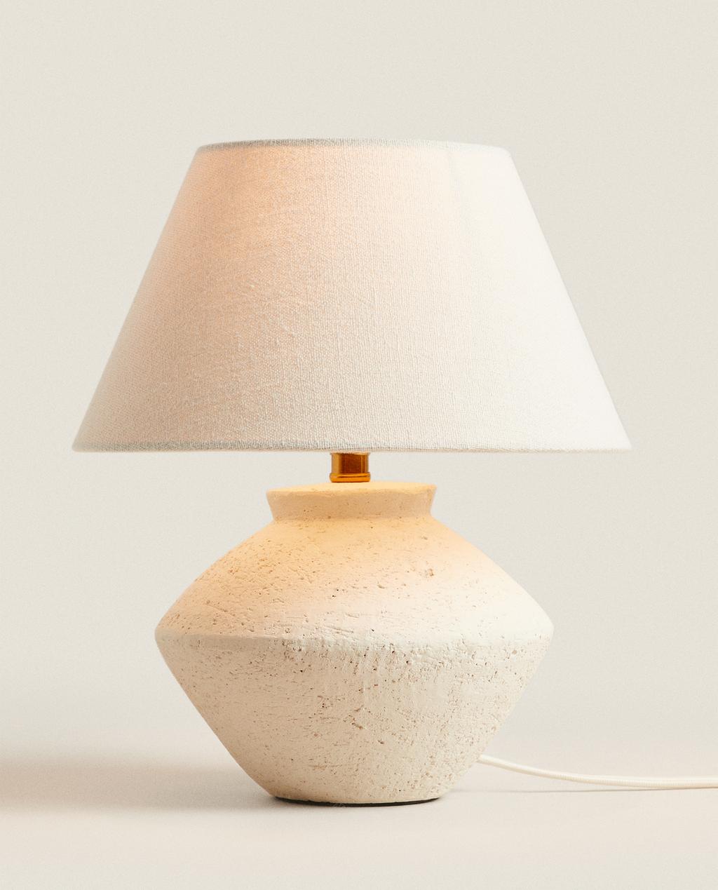 SMALL TABLE LAMP WITH EARTHENWARE BASE