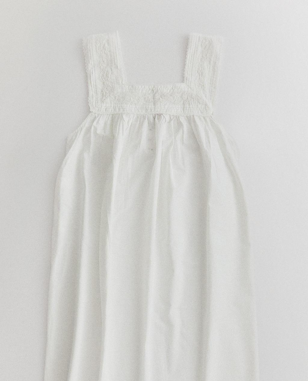 EMBROIDERED NIGHTDRESS