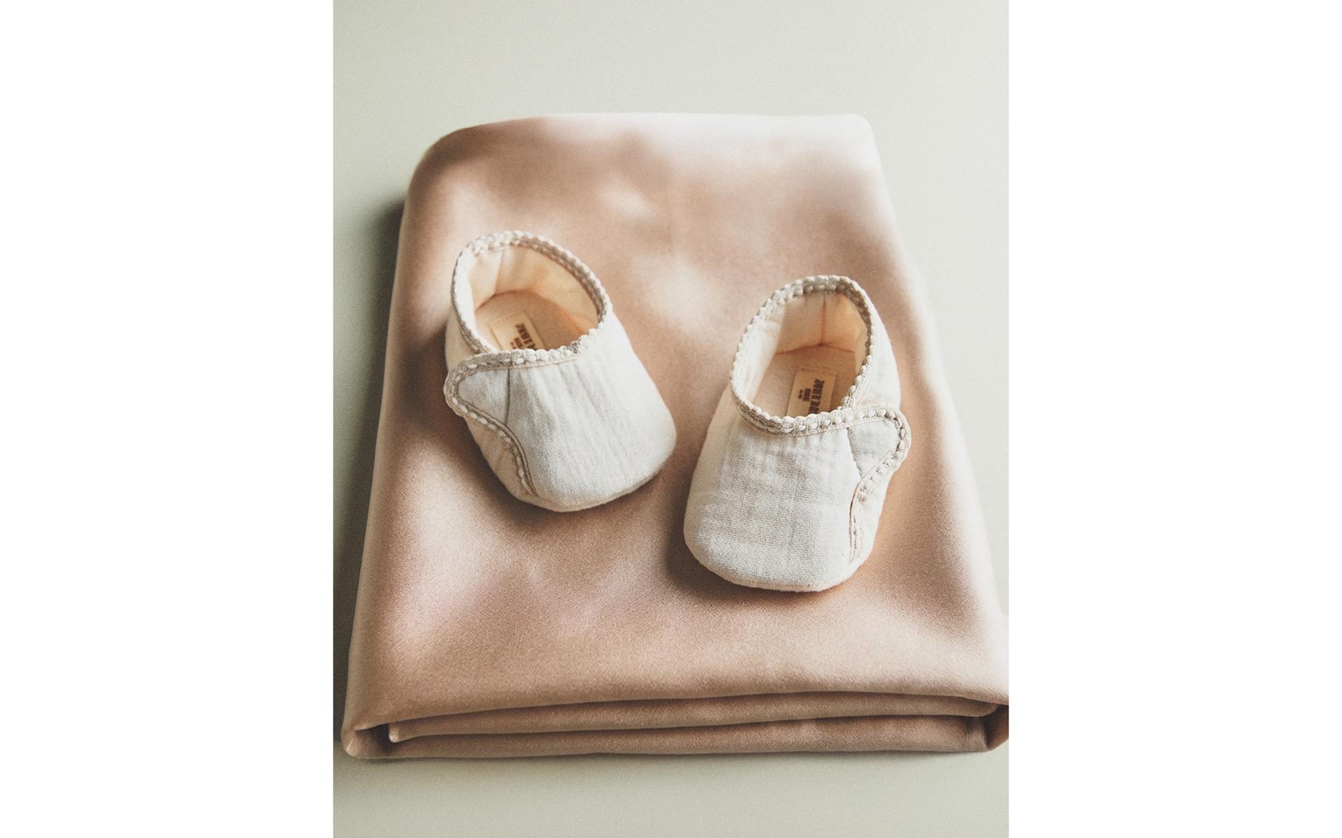 CHAUSSONS TISSU