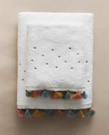 TOALLA BAÑO INFANTIL POMPONES