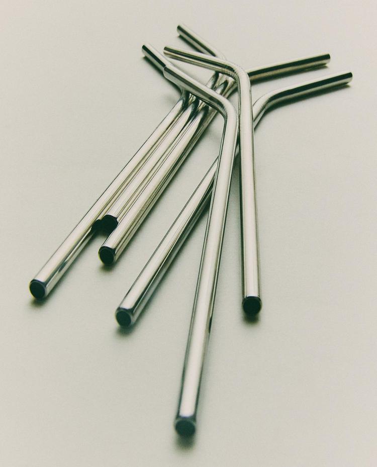 STEEL STRAWS