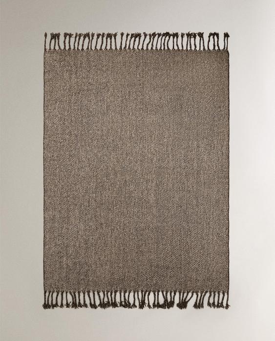 FRINGED THROW