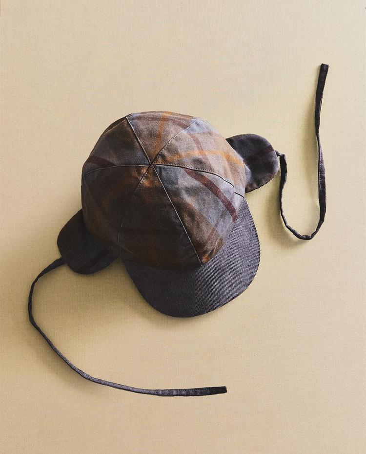 GORRA INFANTIL CUADROS TARTÁN
