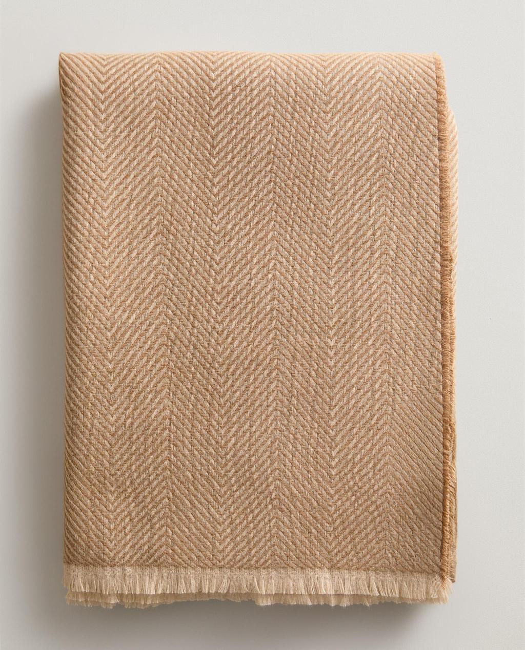 HERRINGBONE THROW