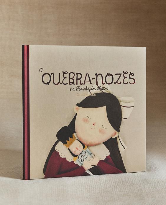 O QUEBRA-NOZES E A RAINHA DOS RAINHA KIDS' BOOK (PORTUGUESE)