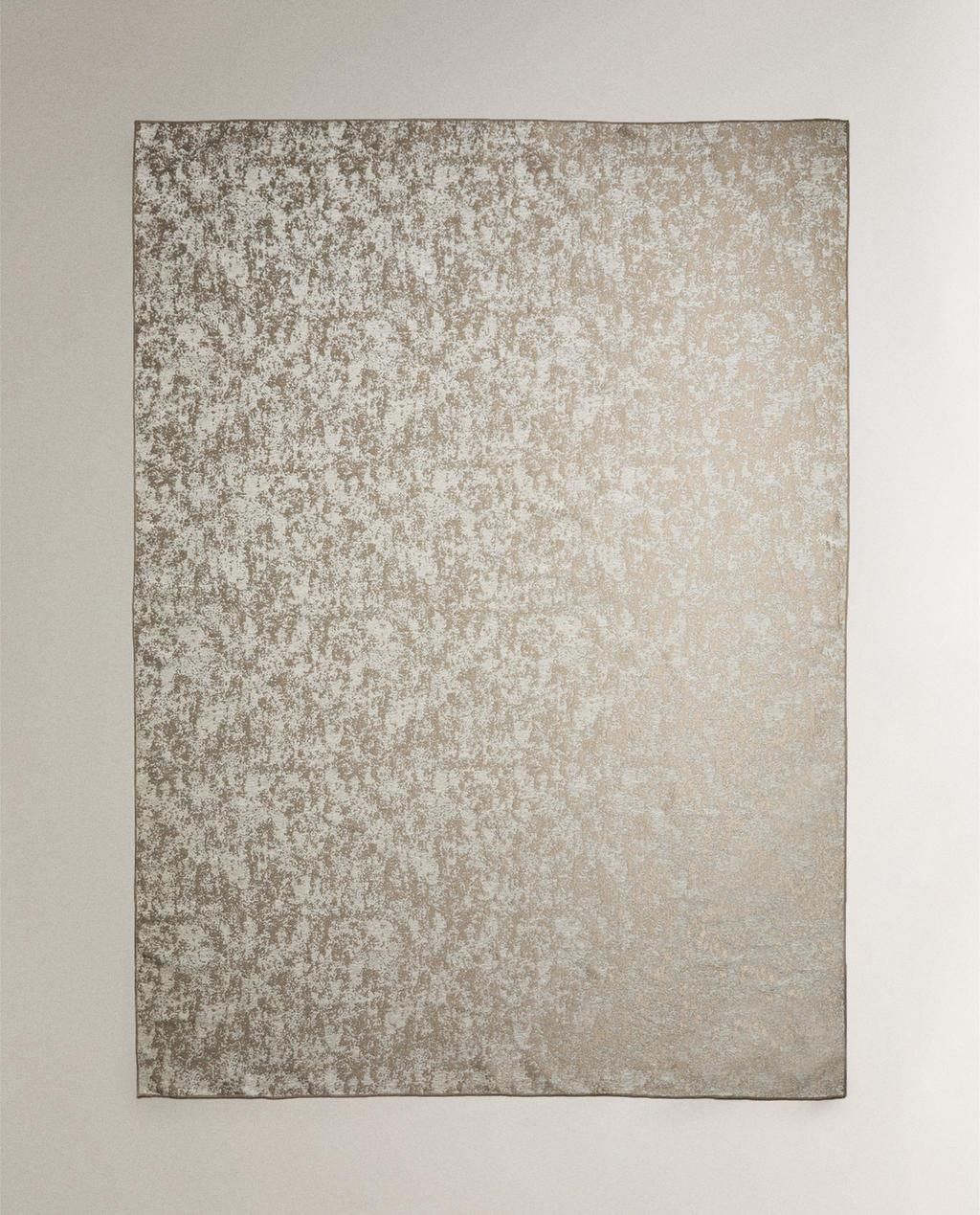 FLORAL JACQUARD THROW