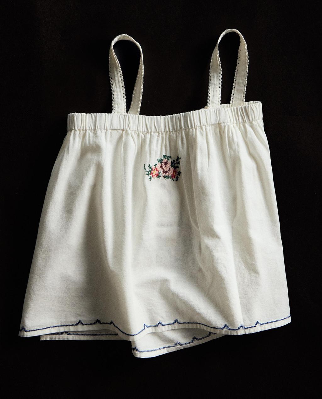 TOP COTON ET LIN BRODÉ