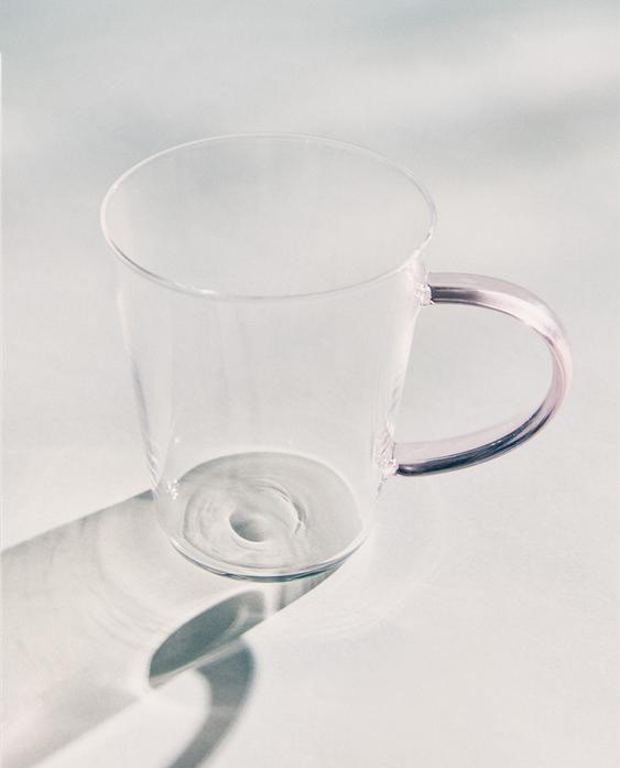 TAZZA IN BOROSILICATO CON MANICO COLORATO