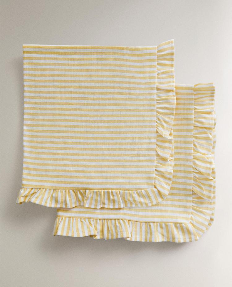 PACK OF RUFFLED COTTON NAPKINS (PACK OF 2)