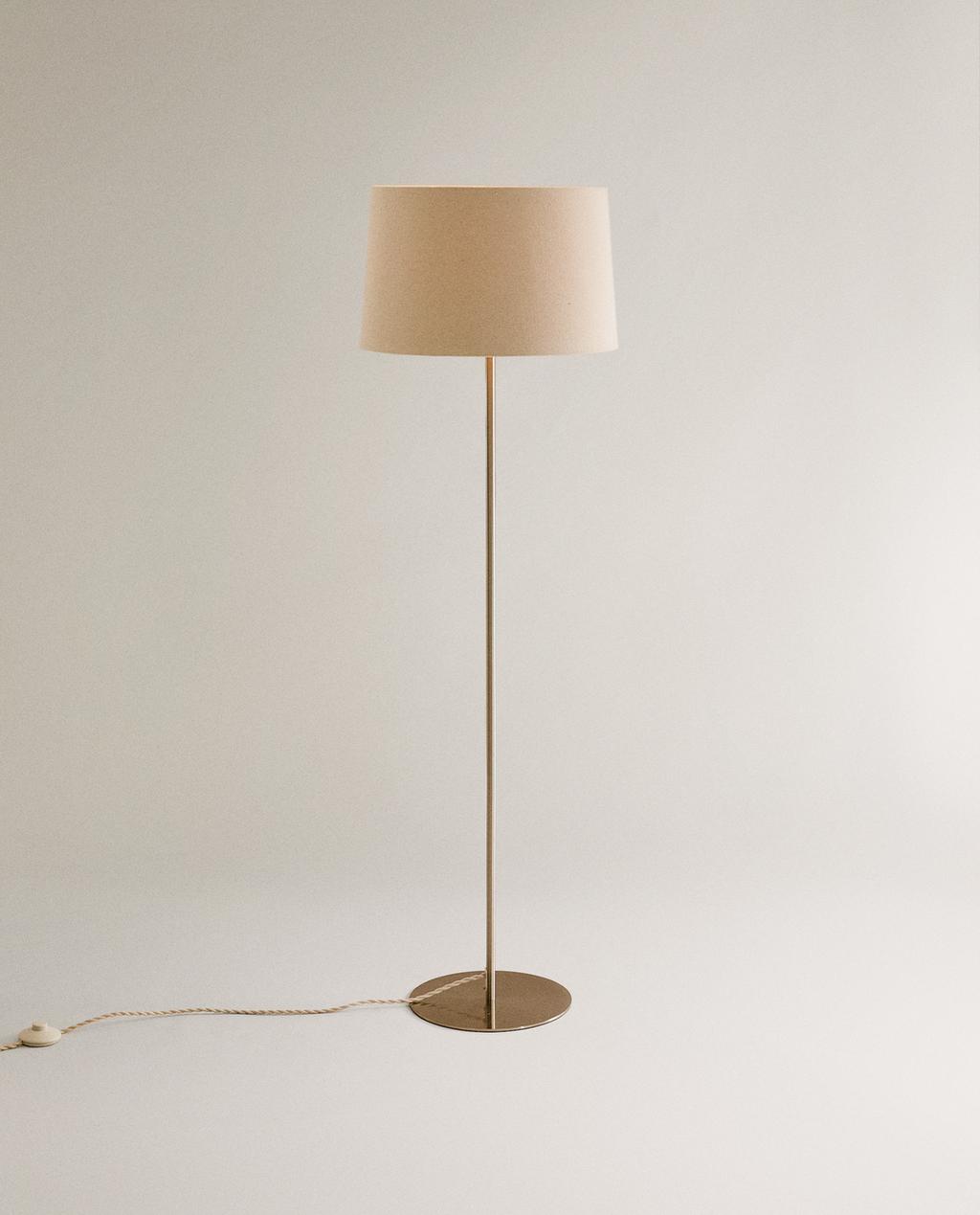 EXTENDIBLE METAL FLOOR LAMP