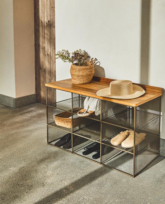 METĀLA UN KOKA SOLS