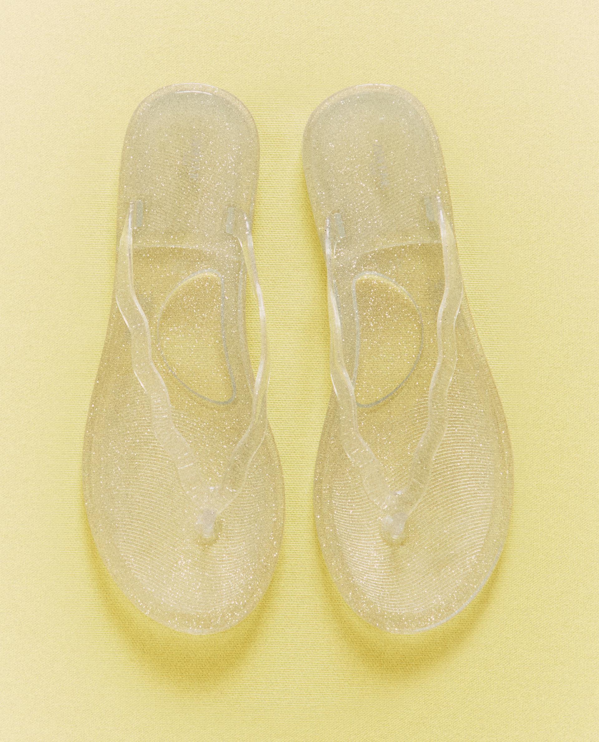 GLITTERY SANDALS