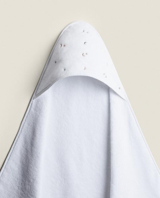 MOON AND STAR HOODED BABY TOWEL