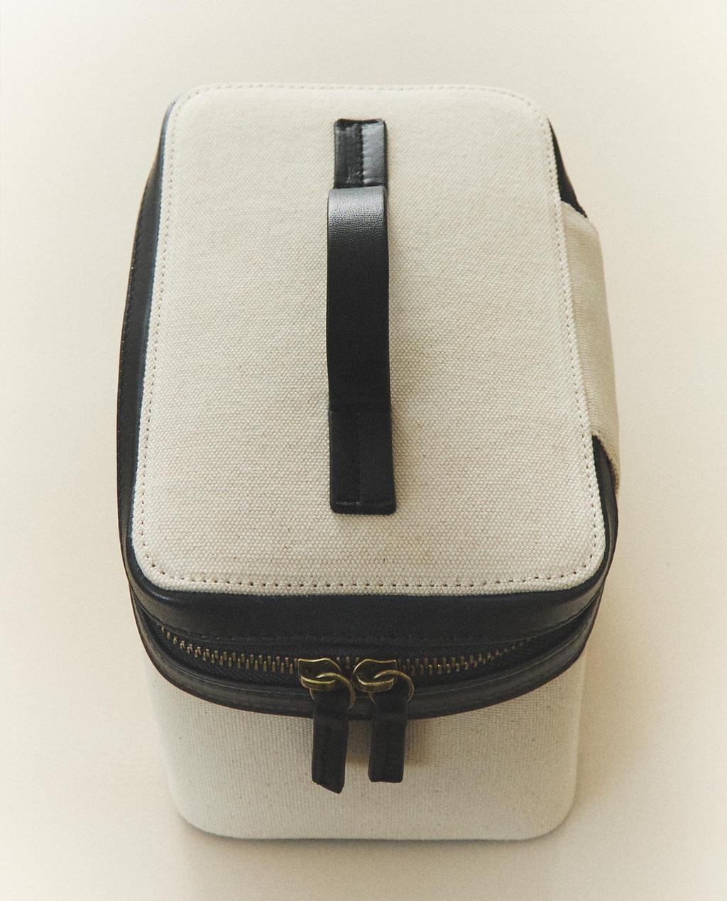 STABILES NECESSAIRE AUS CANVAS UND LEDER