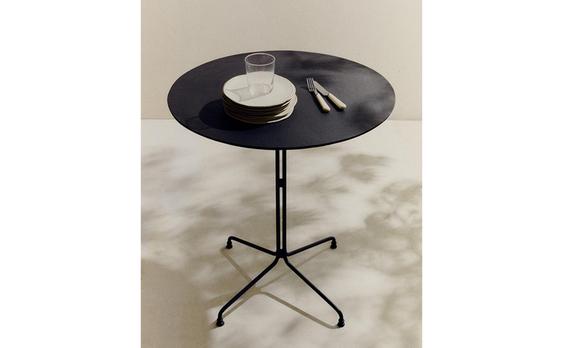 OUTDOOR FORGED METAL TABLE