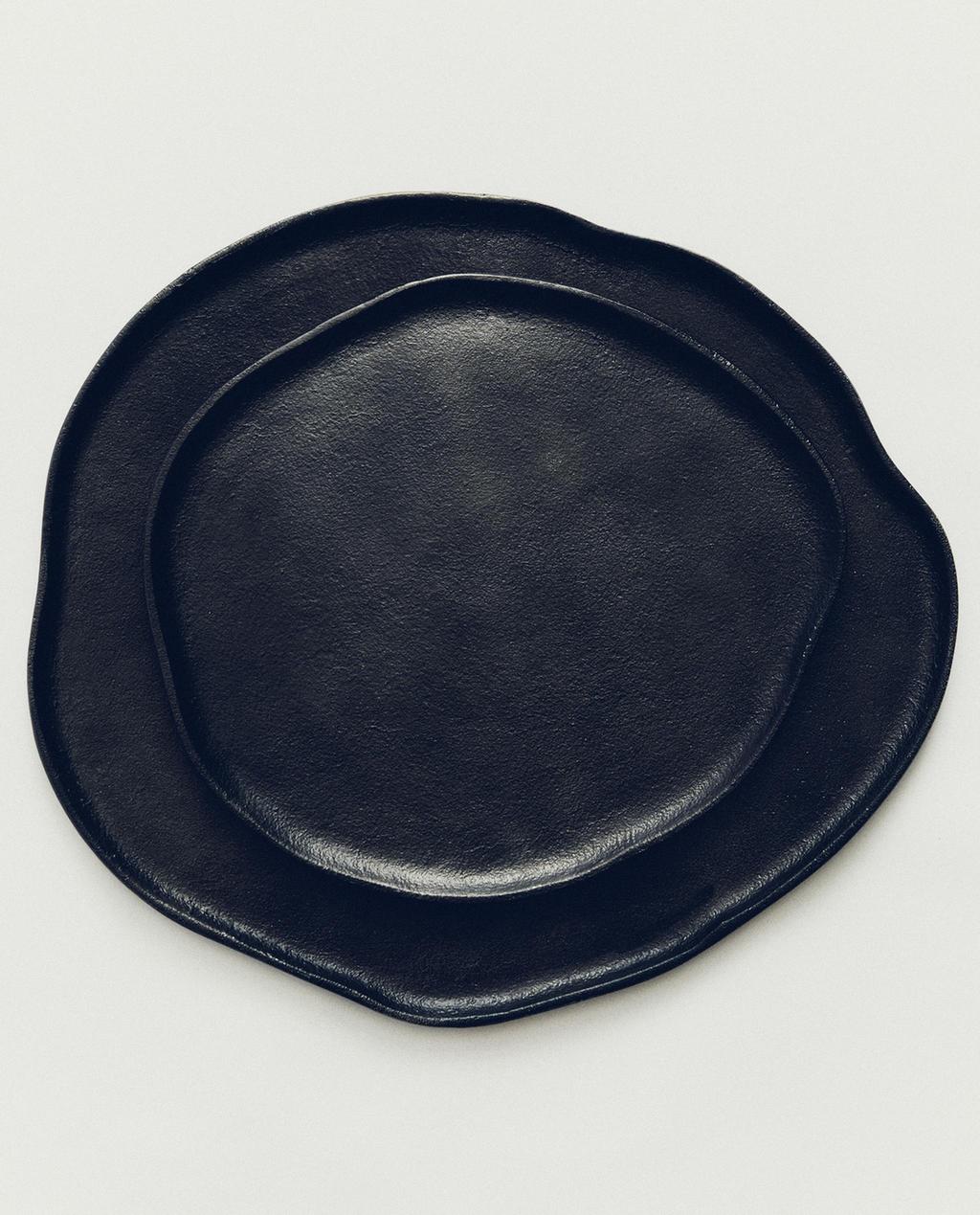 METAL TRAY
