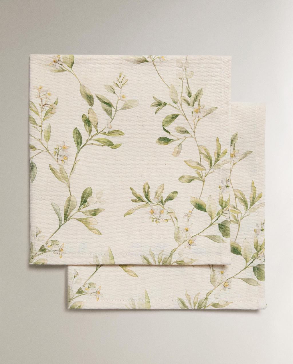 PACK OF BRANCH AND FLORAL PRINT NAPKINS (PACK OF 2)