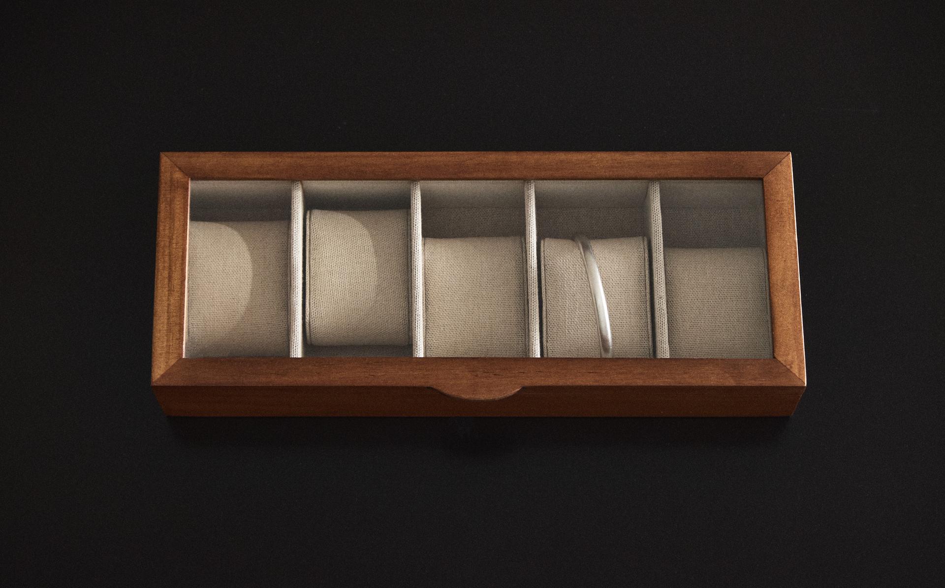 WOODEN AND LINEN WATCH BOX