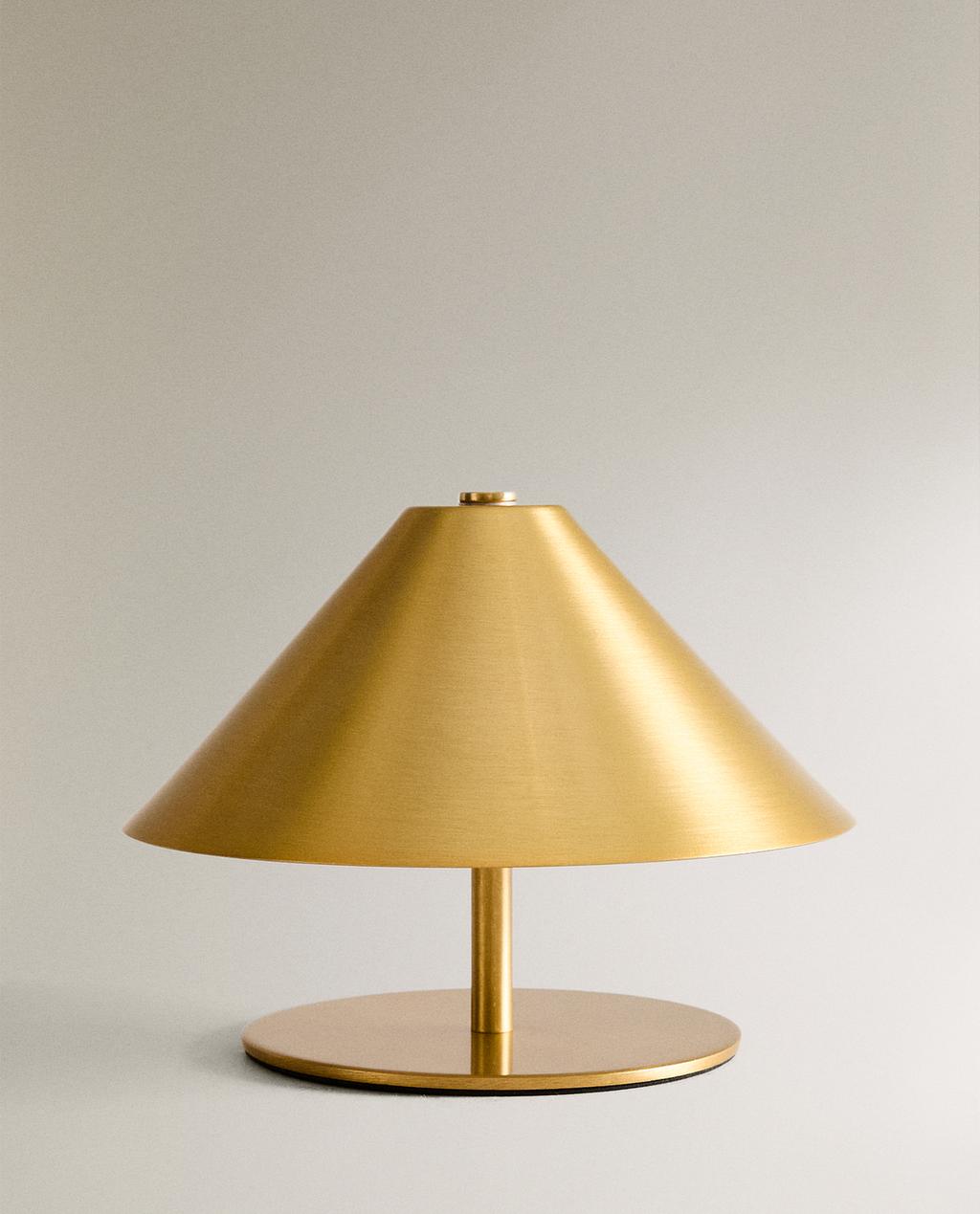CORDLESS METAL TABLE LAMP