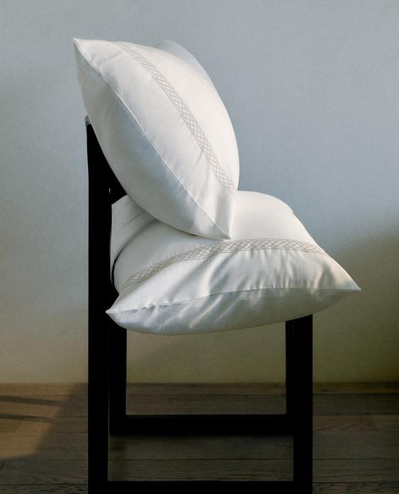 EMBROIDERED SATEEN PILLOWCASE