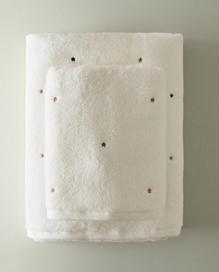 ผ้าเช็ดตัวเด็กลายดาวสำหรับใช้ในห้องน้ำ
