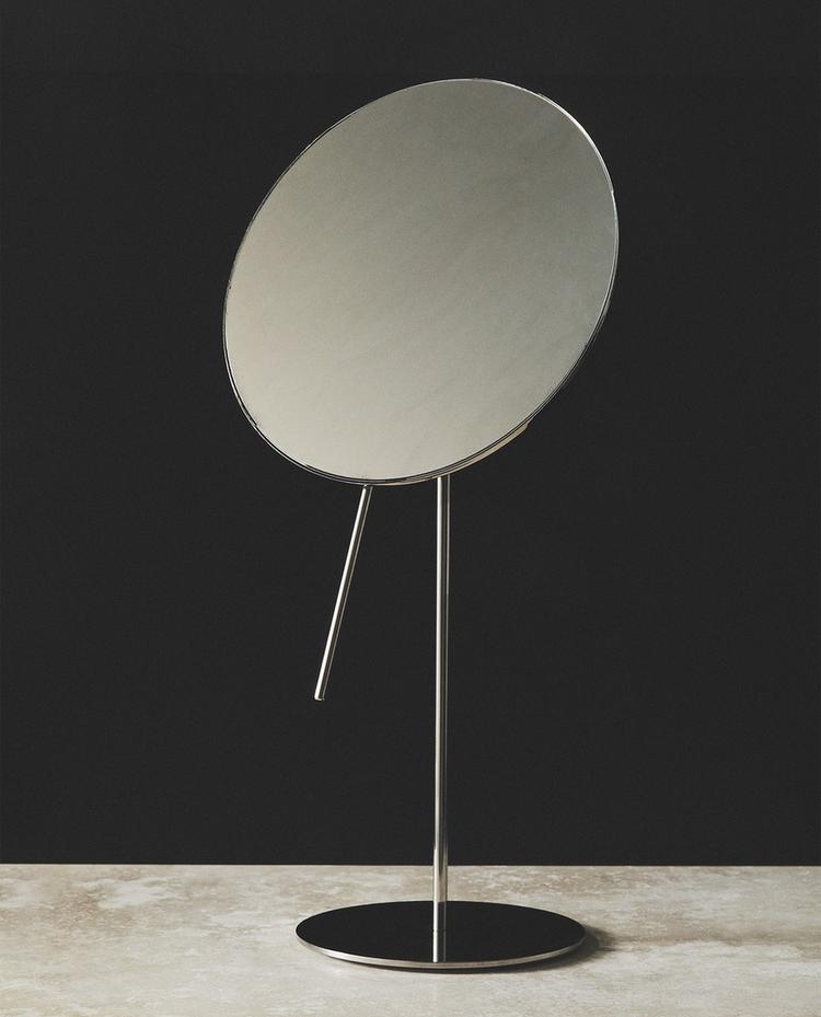 MIROIR MÉTALLIQUE GROSSISSANT
