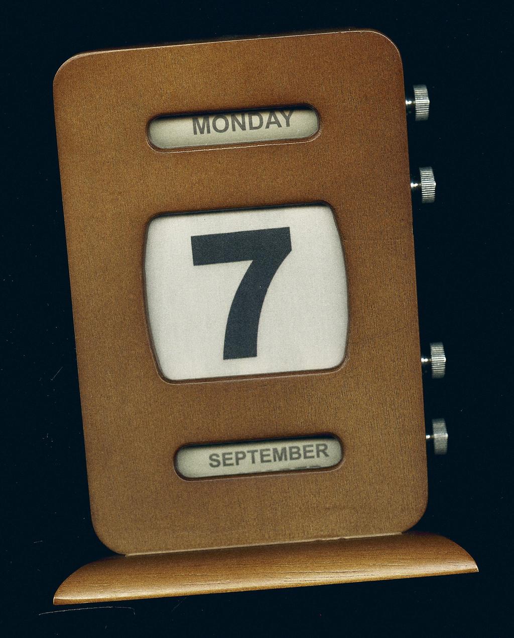MANUAL TABLE CALENDAR