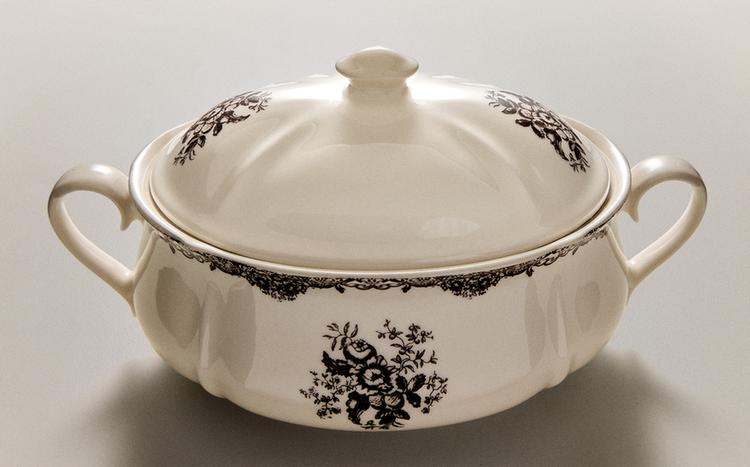 FLORAL EARTHENWARE SERVING TUREEN