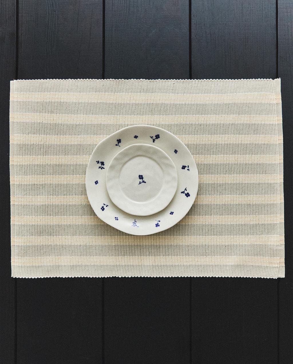 PACK OF STRIPED PLACEMATS (PACK OF 2)