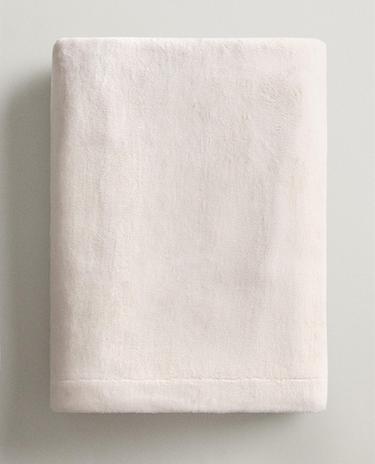 PLAIN COTTON THROW