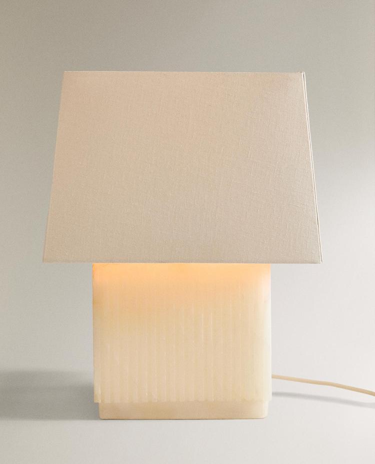 MARBLE TABLE LAMP