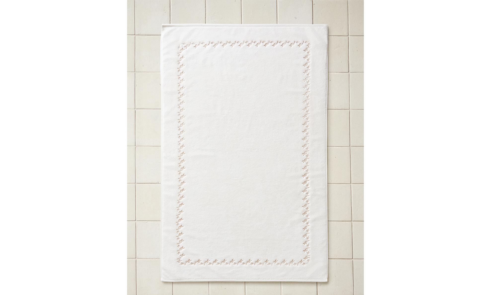 BATH MAT WITH PLANT EMBROIDERY