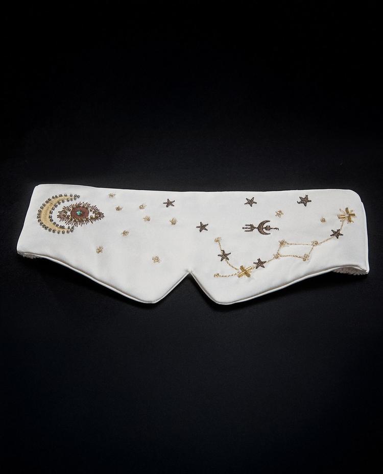 MASQUE BRODÉ | MARISA BERENSON