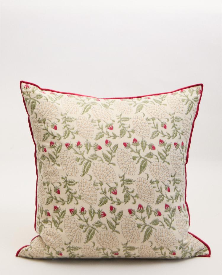 STRAWBERRY FLOWER CUSHION COVER