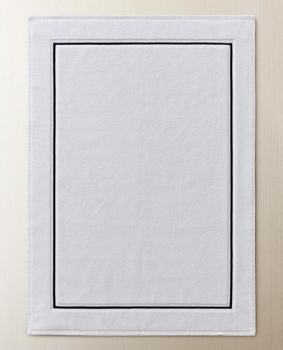 BATH MAT WITH TRIM