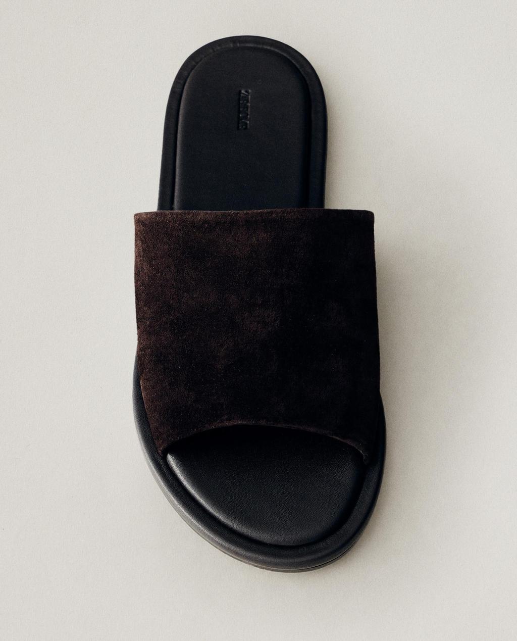 LEATHER SLIDERS
