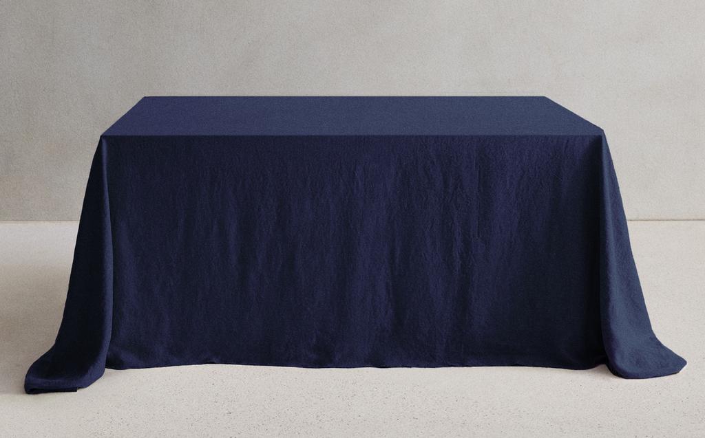 TABLECLOTH 01