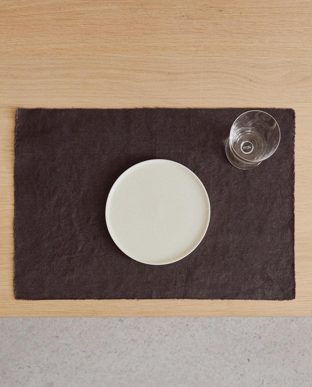 PLACEMAT 01