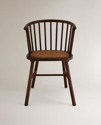 ESSENHOUTEN EN ROTAN STOEL