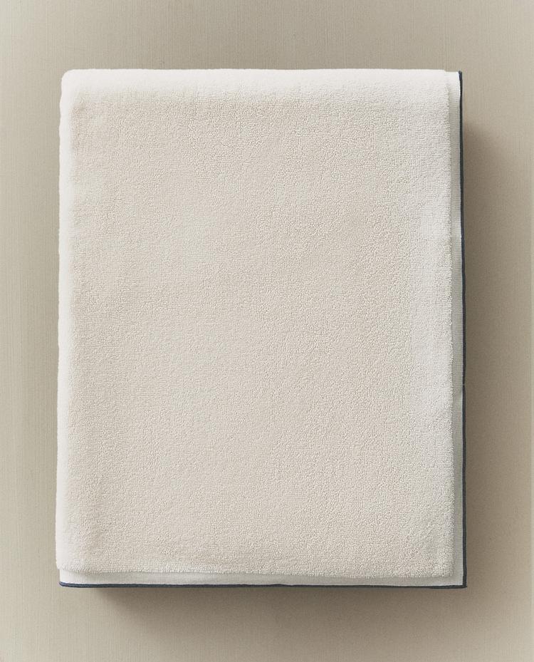 RENKLİ DİKİŞLİ BANYO HAVLUSU