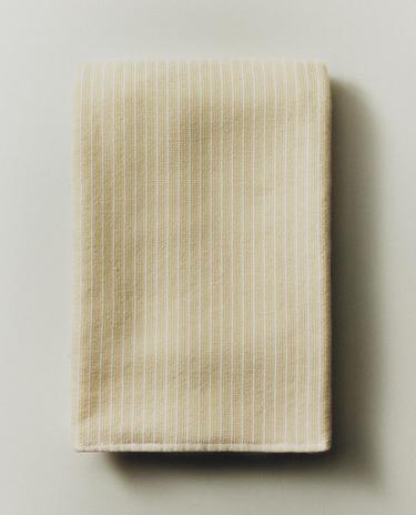 LAP PIRING KATUN TERI GARIS