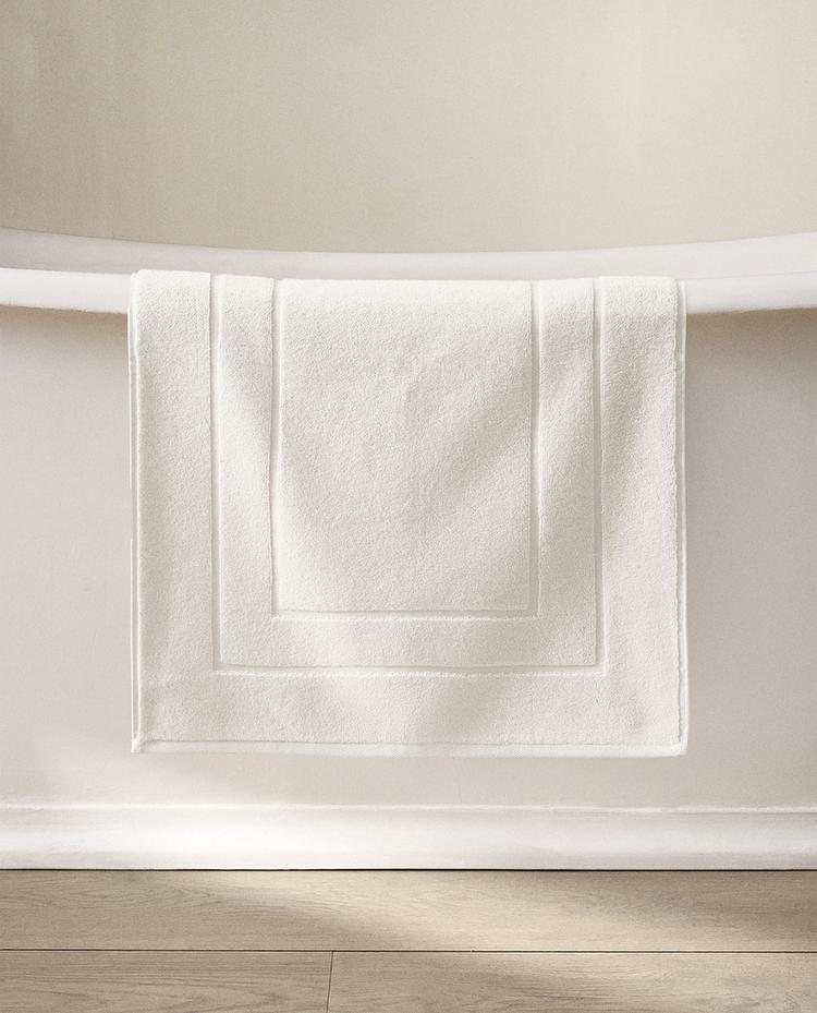 COTTON BATH MAT
