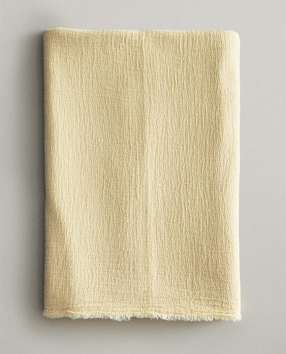 COTTON THROW WITH FRINGING