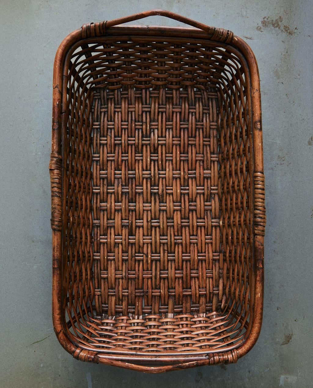 RATTAN FRUIT BASKET