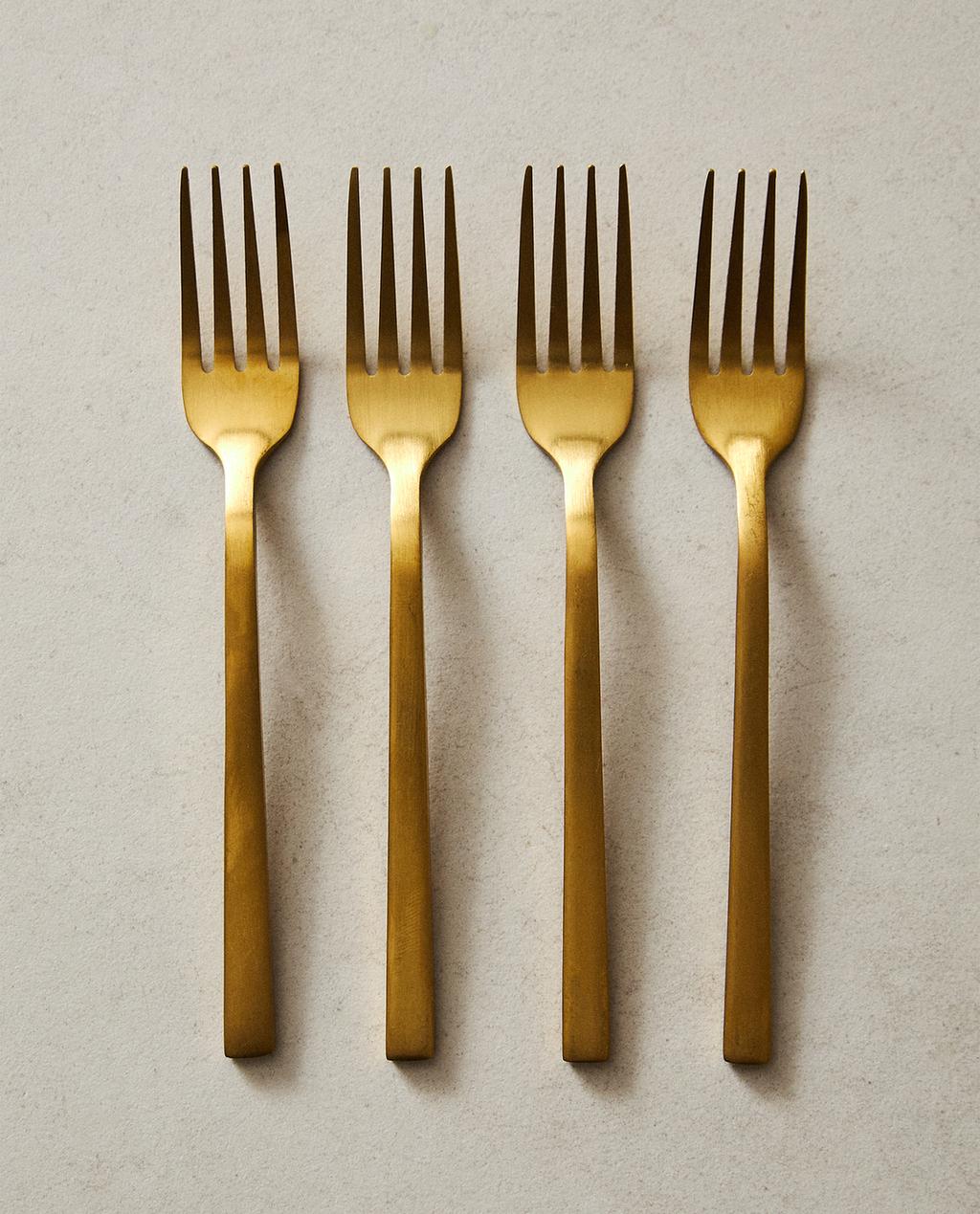 PACK OF GOLDEN STEEL BRUNCH DESSERT FORKS (PACK OF 4)